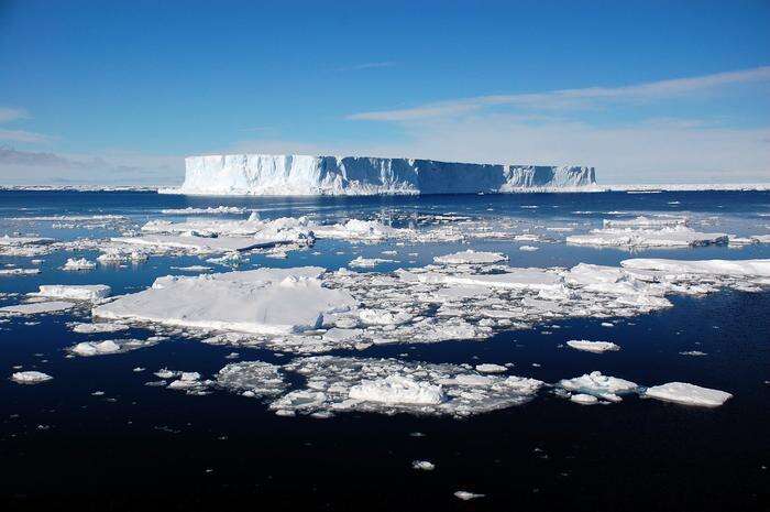 A guidare le glaciazioni furono le differenze dei due poli