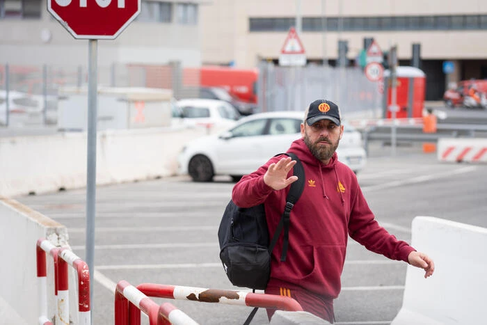 Calcio: De Rossi 'mi fido dei miei, proviamo a fare l'impresa