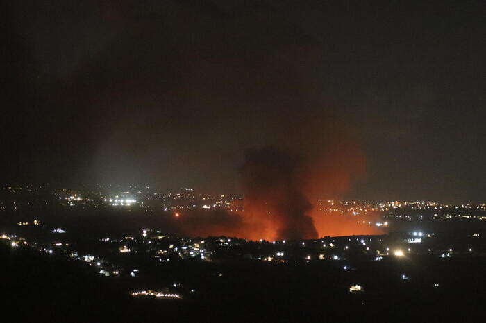 Media Libano, decine di attacchi israeliani a sud ed est