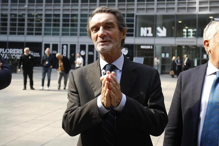 Attilio Fontana, Bossi non si tocca, non scherziamo