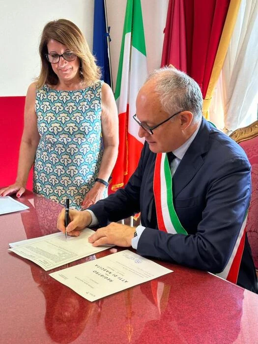 Tribunale di Roma conferma: ok alla trascrizione degli atti nascita esteri con due mamme