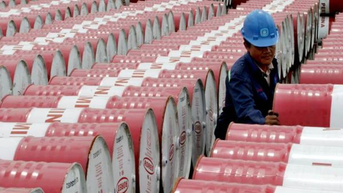 Il petrolio è in rialzo a New York a 103,81 dollari