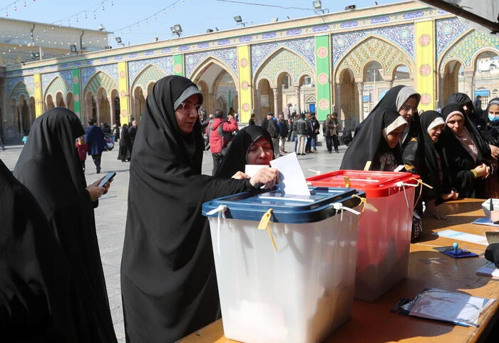 In Iran bassa affluenza poco prima della chiusura dei seggi