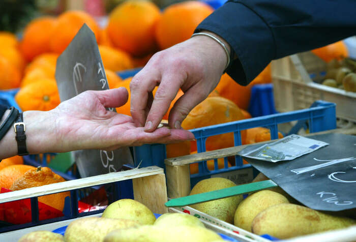 Istat rivede al ribasso stime inflazione, a novembre +1,3%