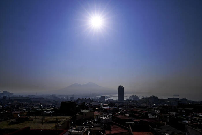 Nelle prossime ore fiammata di afa, da venerdì temporali al nord