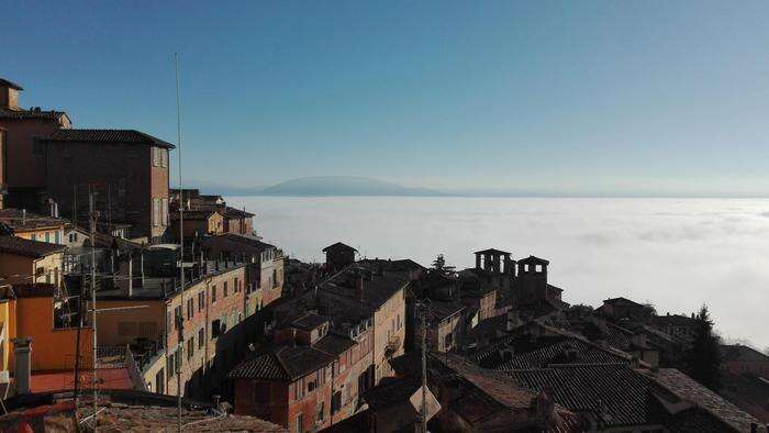 Ancora bel tempo ma rischio nebbia e da giovedì burrasca