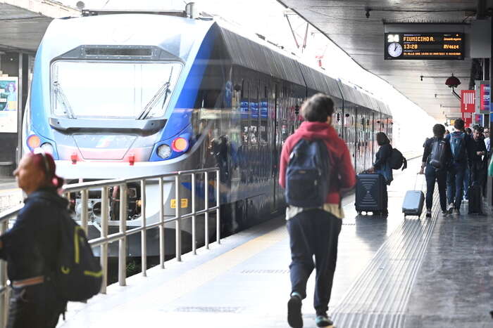 Usb, dalle 21 di domani stop ferrovieri per 24 ore