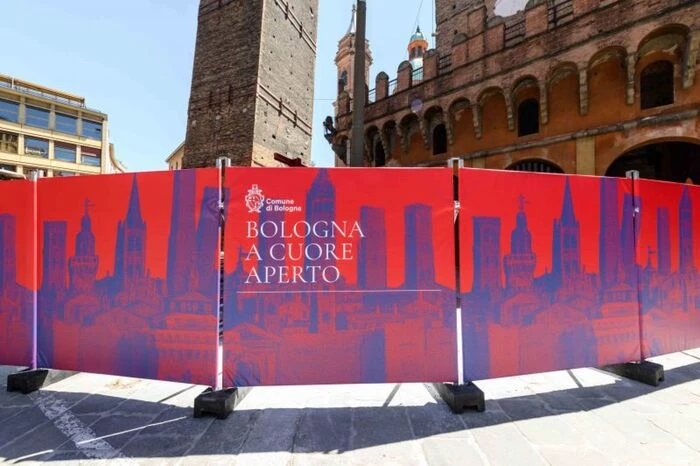 Garisenda, sul cantiere la storia delle Due Torri di Bologna