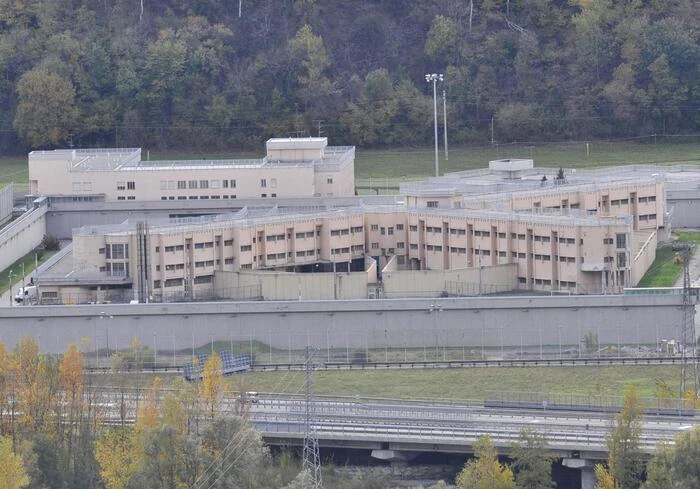 Protesta in carcere a Brissogne, fiamme e lancio di oggetti