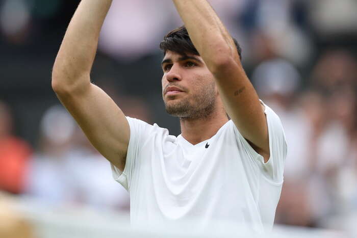 Wimbledon: Alcaraz batte Humbert e va ai quarti