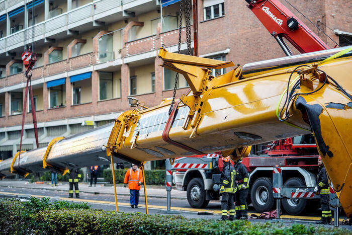 Crollo gru a Torino, cinque rinvii a giudizio