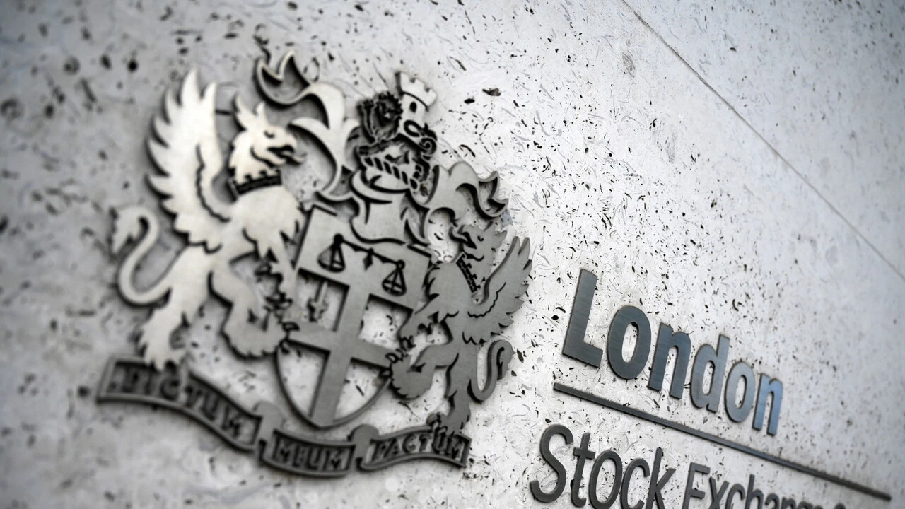Borsa: l'Europa conclude incerta, Londra piatta