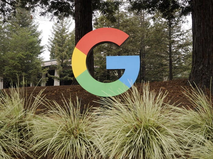 Google cambia la ricerca web per penalizzare l'abuso dell'IA