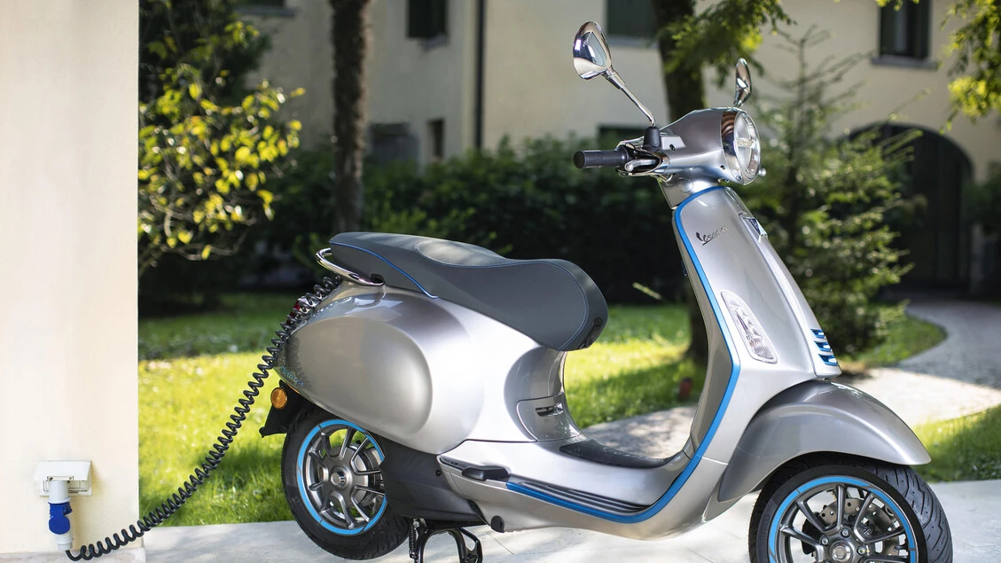 Piaggio, ricavi trimestrali in calo a 370 milioni, giù l'utile