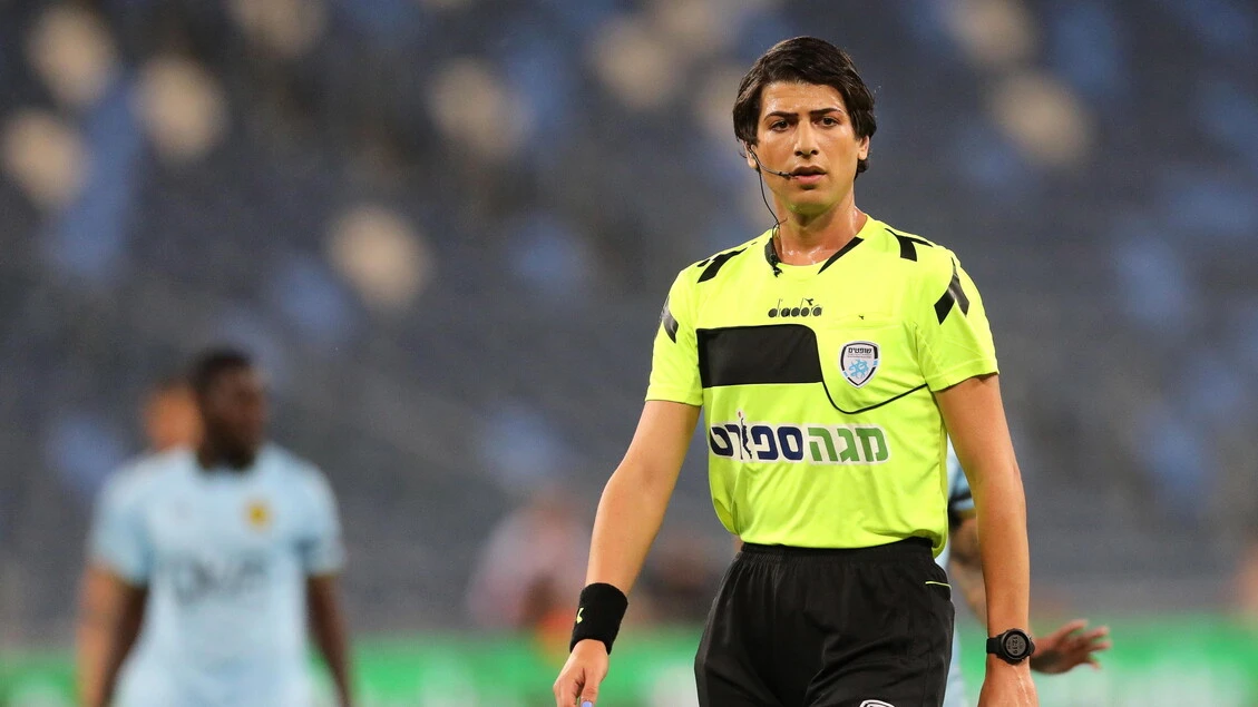 Arbitra israeliana transgender si racconta 'ho scelto me stessa'