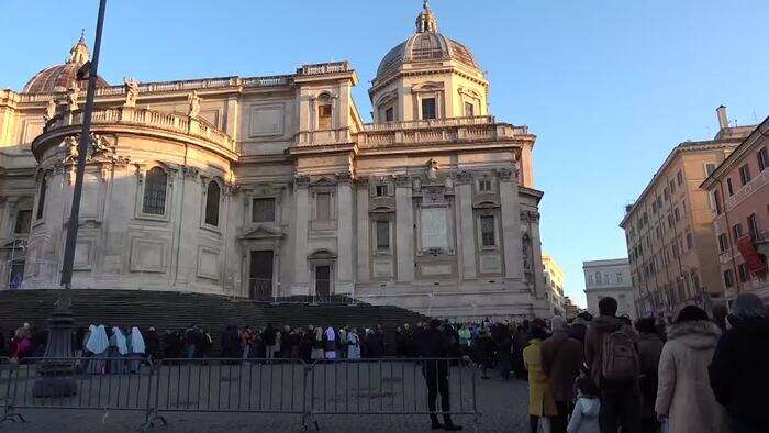 Giubileo, si apre la Porta Santa della Basilica di Santa Maria Maggiore