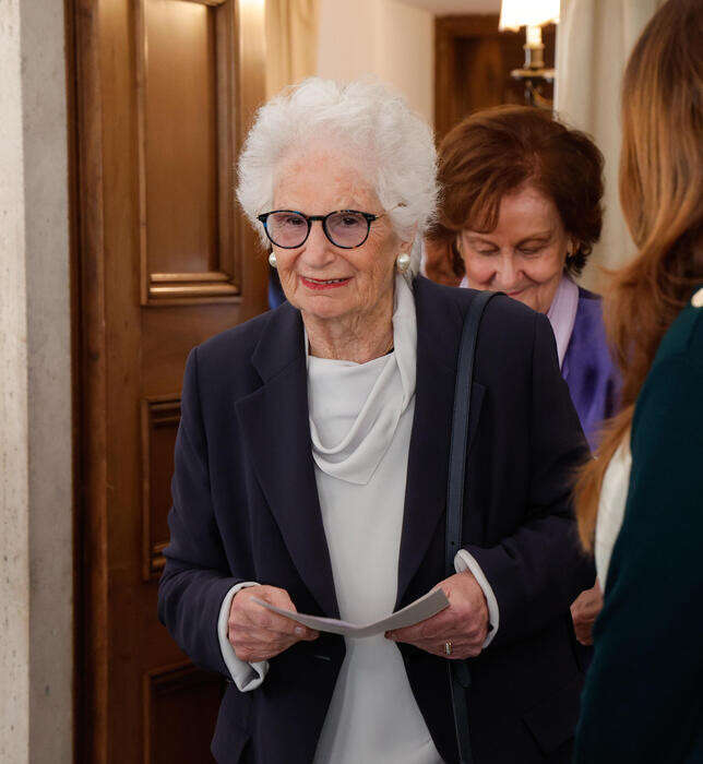 Mattarella, insulti a Segre reati gravi, vanno perseguiti