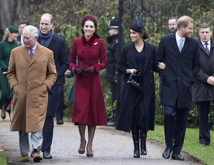 Re Carlo dà a William il grado onorifico che spettava a Harry