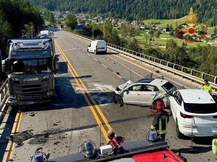 Incidente sulla SS51 di Alemagna nel Bellunese, un morto