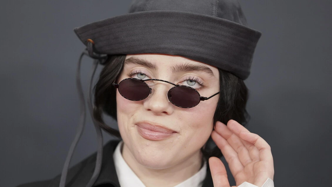 Billie Eilish miglior artista agli American Music Awards