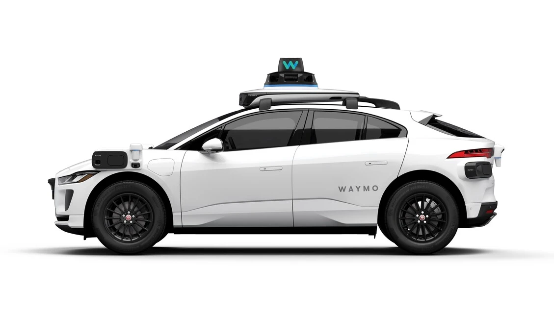 Waymo, taxi senza conducente a Londra dal 2026