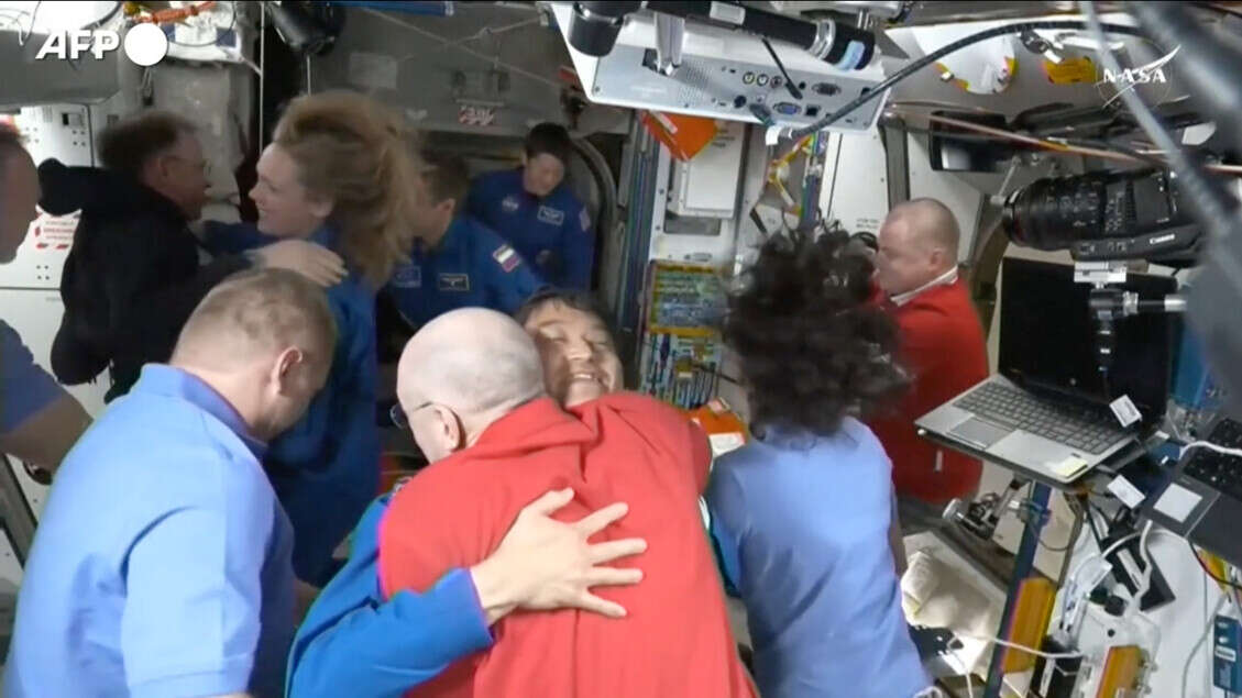 Gli astronauti della Crew Dragon a bordo della Iss