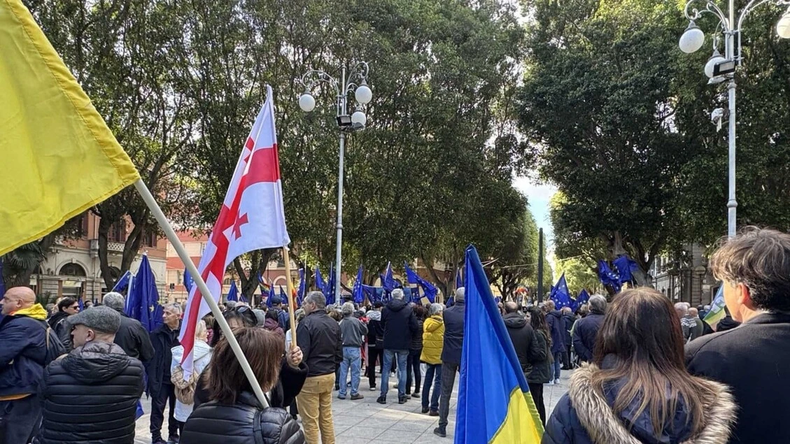 In 400 in piazza a Cagliari per l'Europa unita