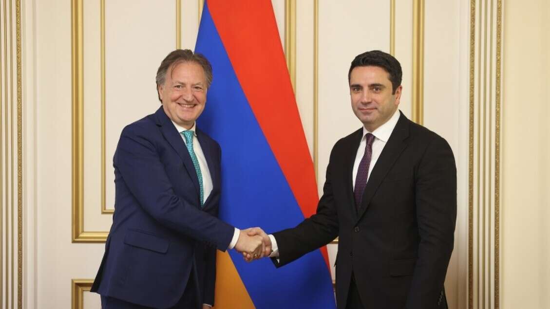 Ambasciatore in Armenia incontra Presidente Assemblea Nazionale