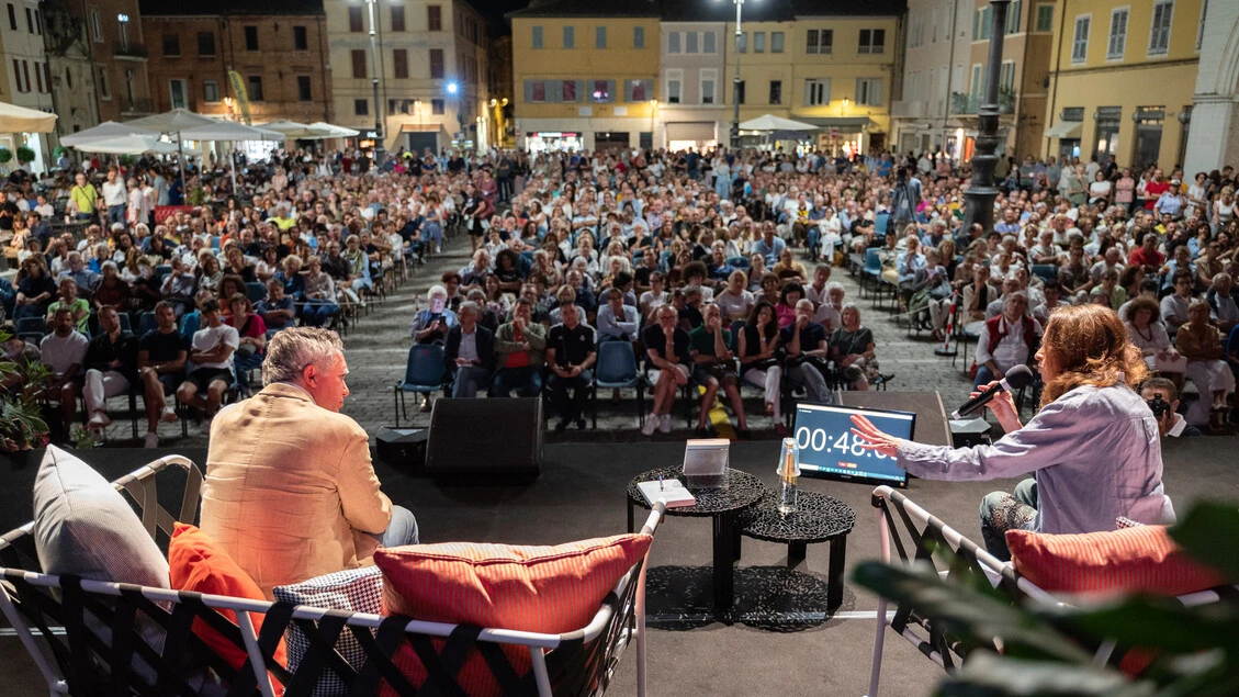 Un'Olivetti Studio 44 è l'immagine di Passaggi Festival