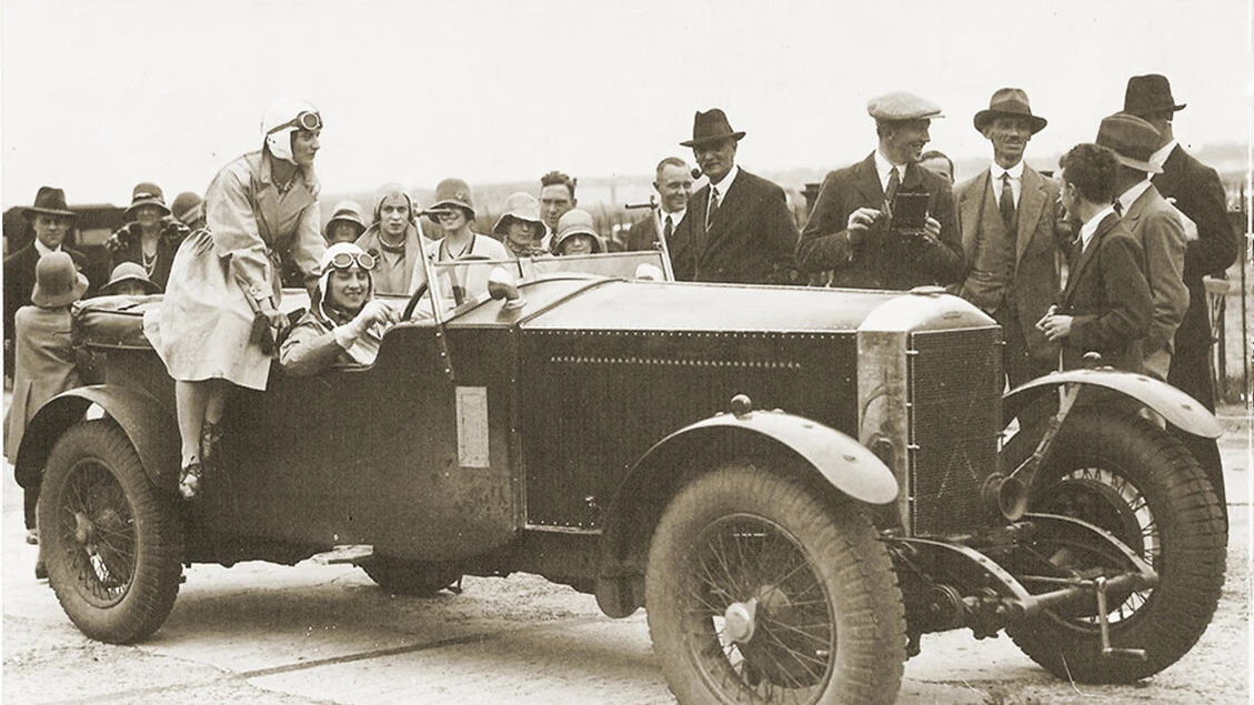 Invicta nasce in Gran Bretagna nel 1925, ma scompare nel 2012