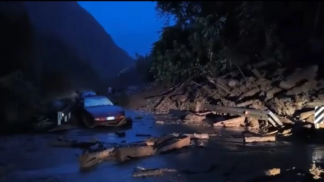 Frana investe due auto in val Senales, nessun ferito