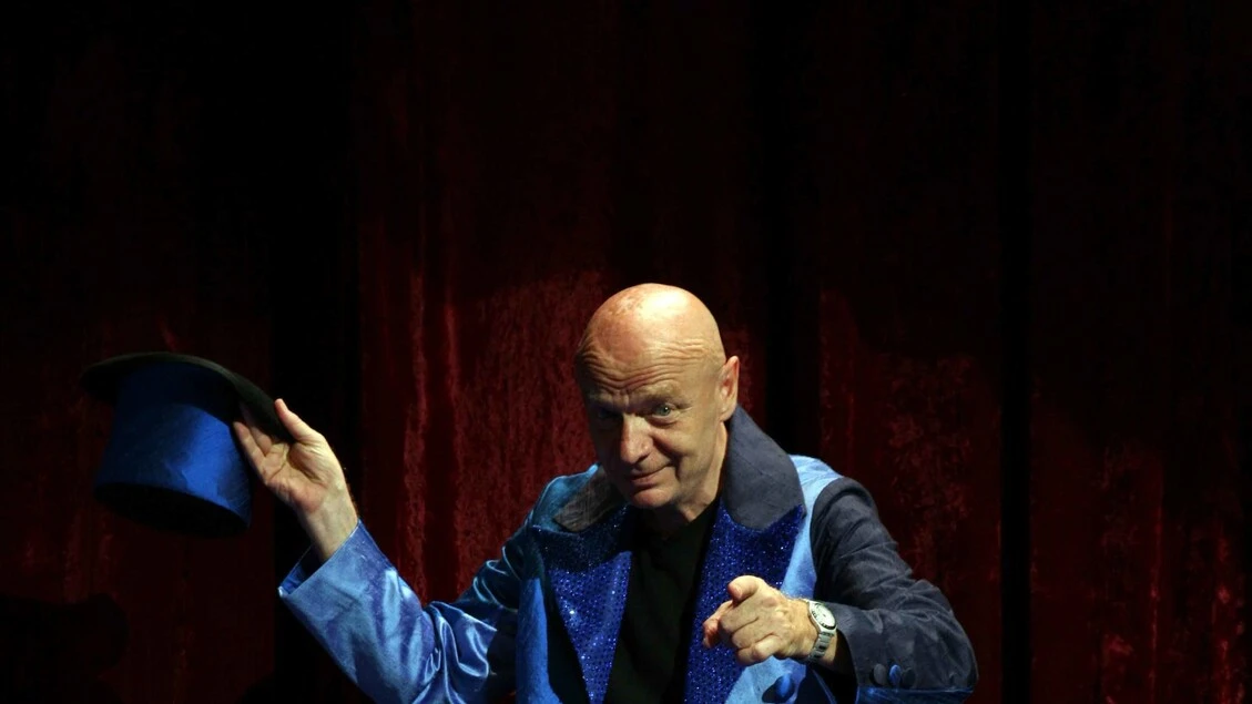 Il Ravenna Festival omaggia il coreografo Micha van Hoecke