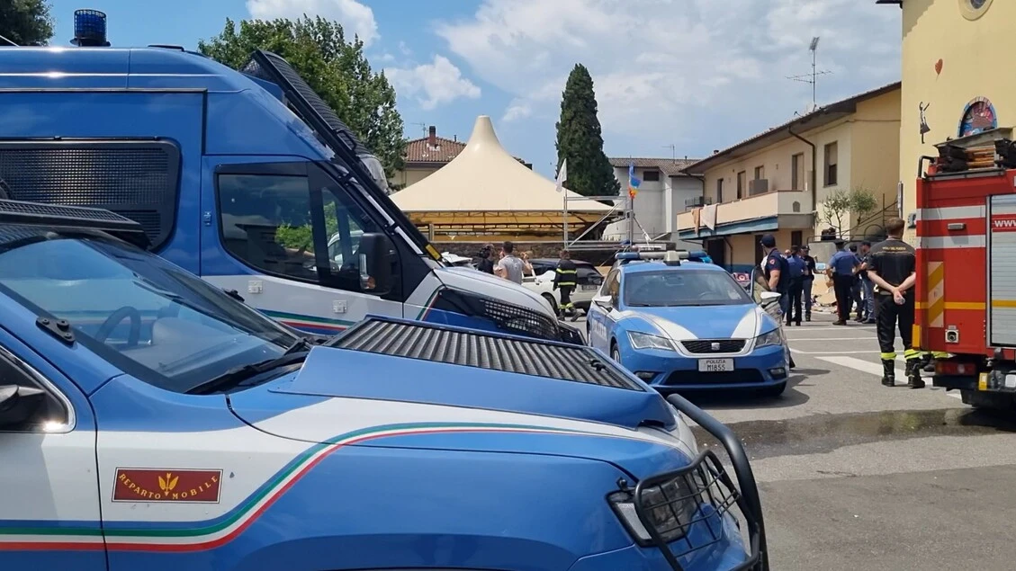 Polizia sgombera canonica Vicofaro da ultimi 6 immigrati