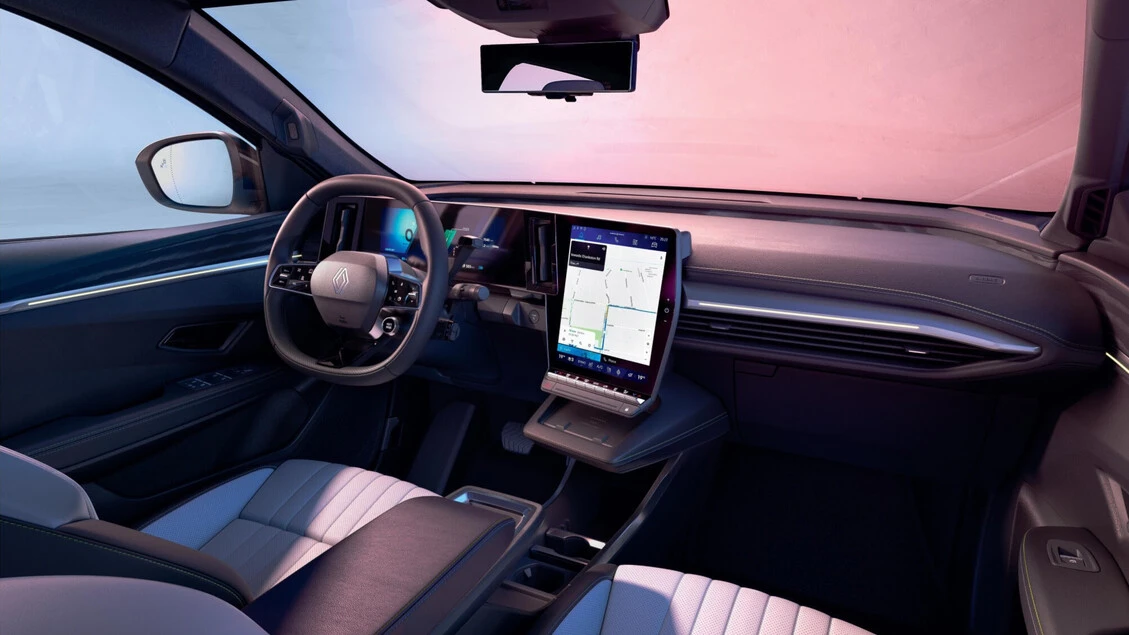 Renault Scenic E-Tech Electric fa il pieno di funzionalità