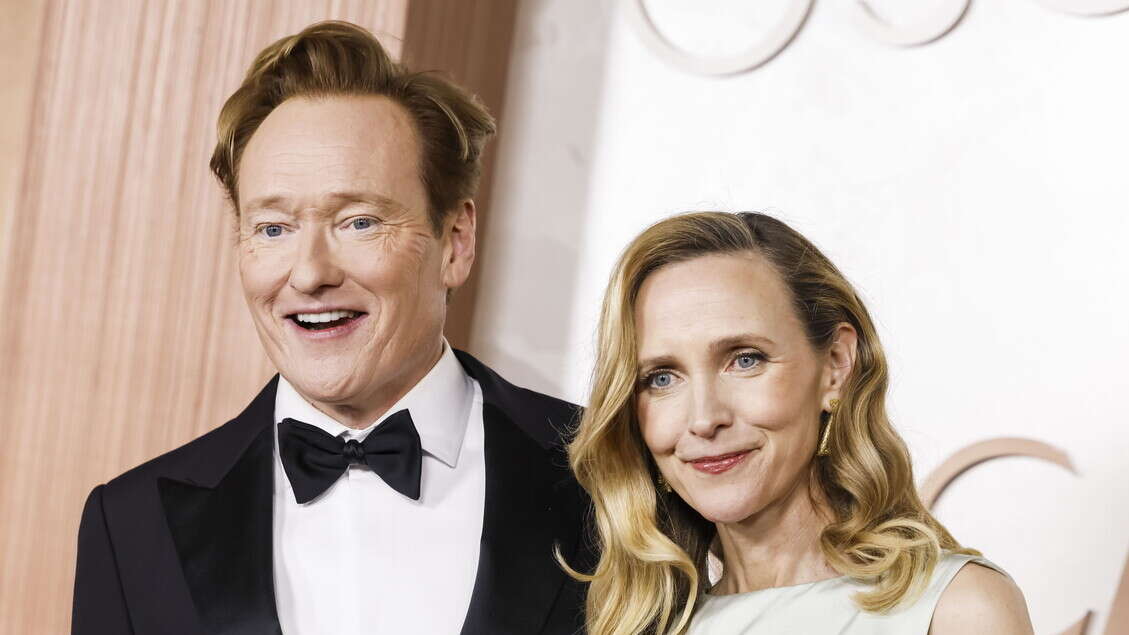 Oscar, Conan O'Brien apre con gag horror