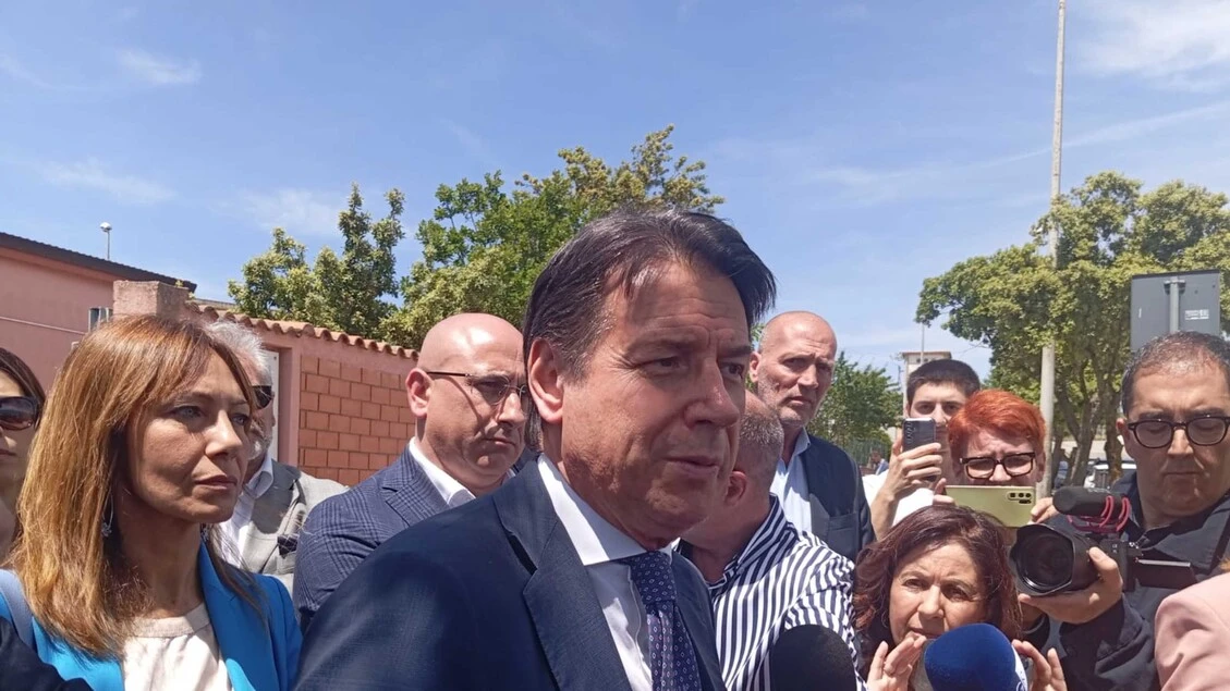 Conte, 'con Todde contro gli avvoltoi del centrodestra'
