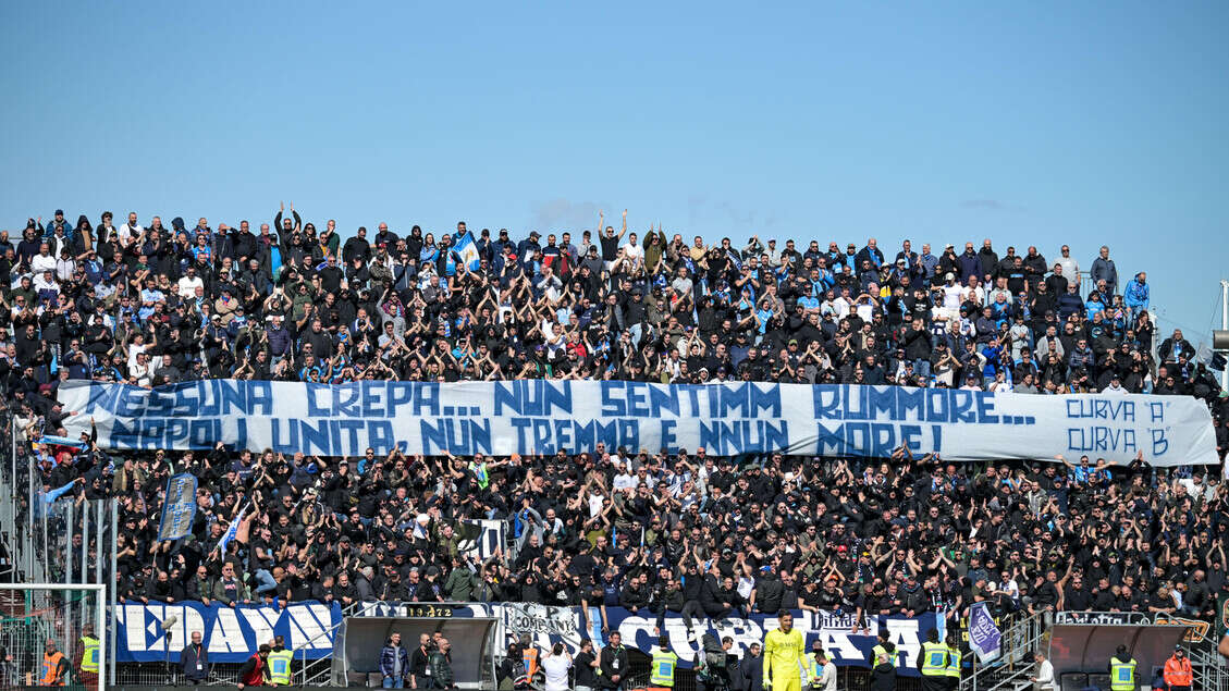 Calcio: tifosi del Napoli, 