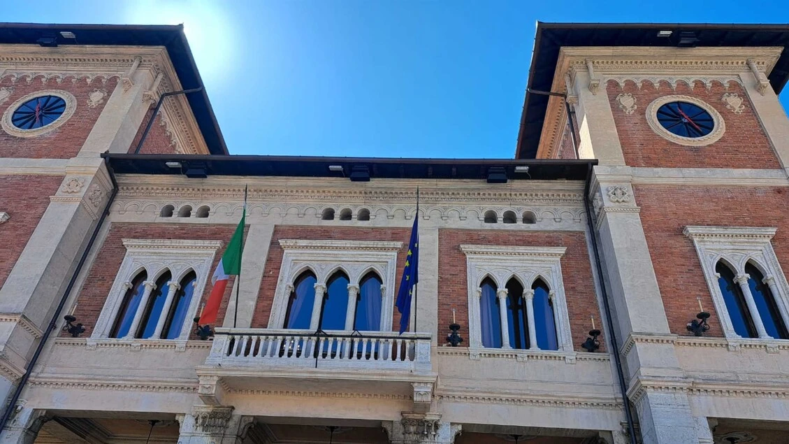 Sisma Avezzano, tornano dopo un secolo gli orologi su municipio