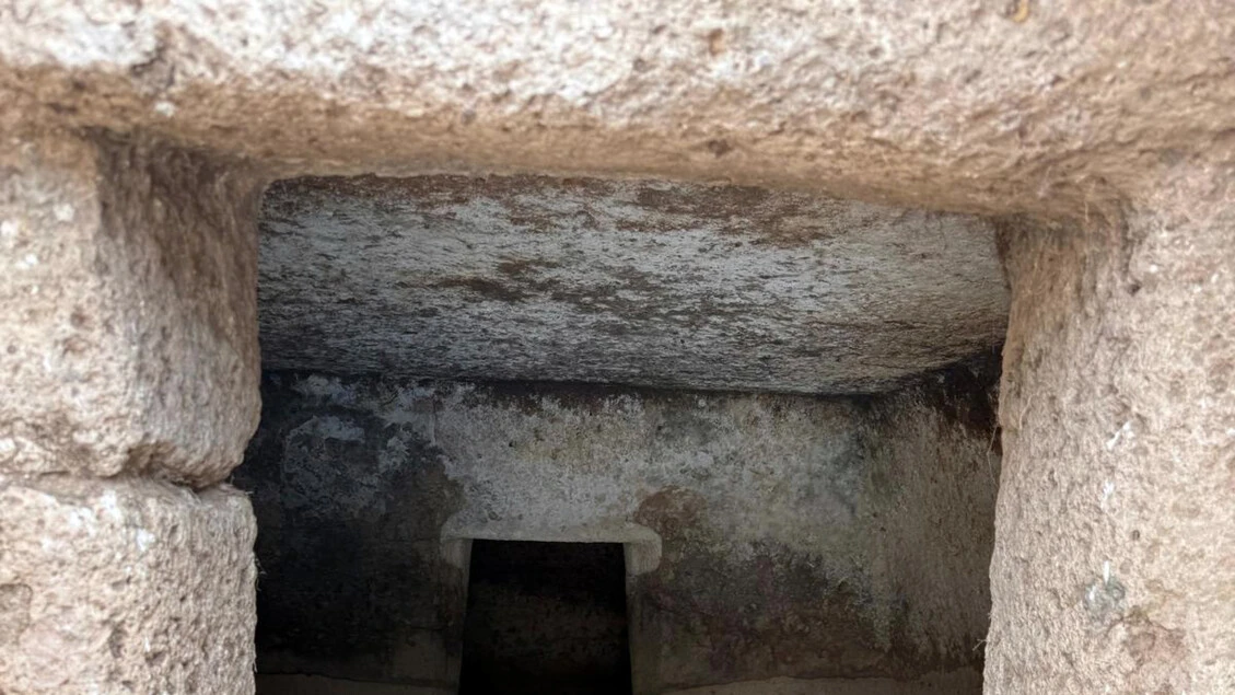 Scoperte tre nuove domus de janas in sito archeologico sardo