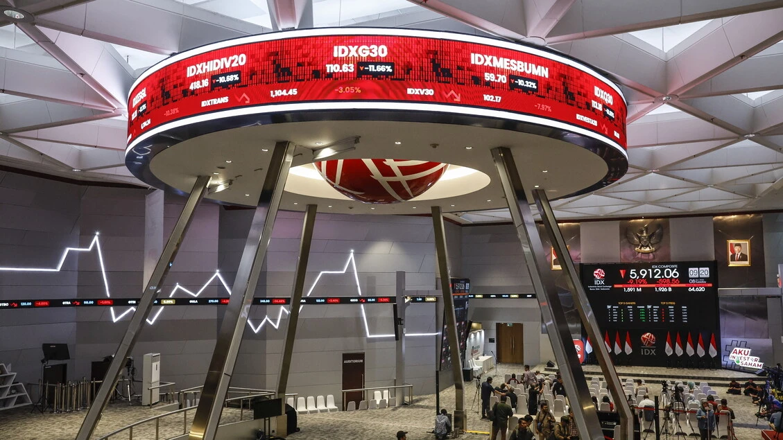 Borsa: Jakarta crolla a -9,19% e viene sospesa, Singapore -8,5%