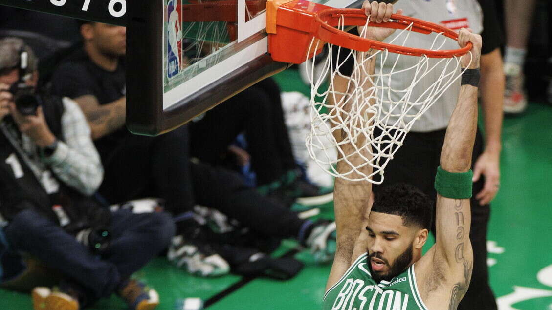 Nba:Tatum star dei Celtics,Davis esordio e infortunio con i Mavs