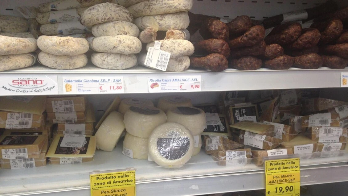 Riapre il supermercato vaticano, 15% di sconto ai cardinali