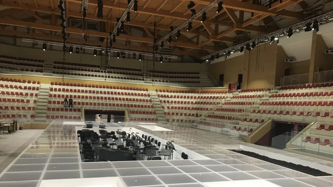 Rof 2025 apre con Zelmira, palco al centro dello Scavolini