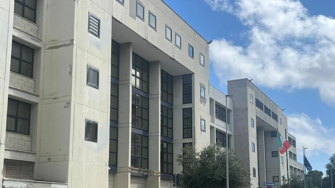 Dirigente della polizia si è suicidata in Questura a Brindisi