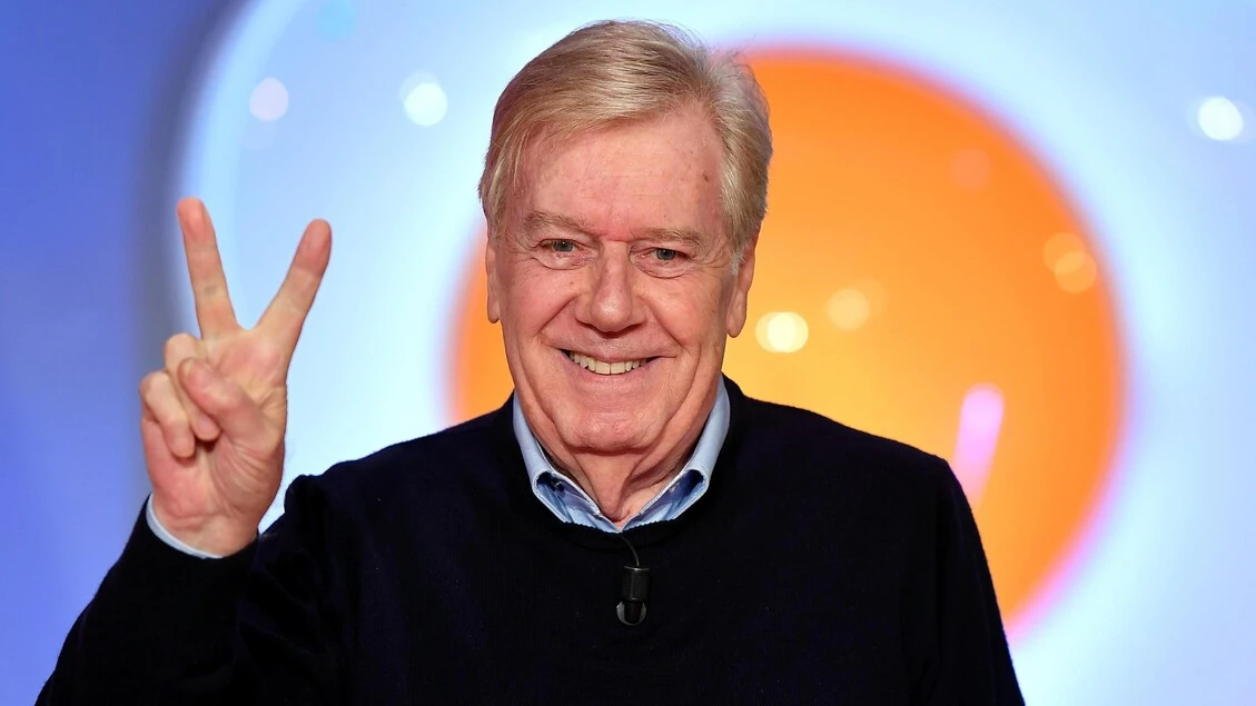 Claudio Lippi spegne 80 candeline, una vita nella tv