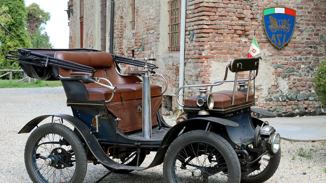 La De Dion Bouton dell'Asi al via della 'London to Brighton'