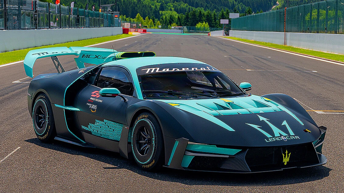 A 24 Ore Spa Maserati MCXtrema celebra 20 anni vittoria MC12