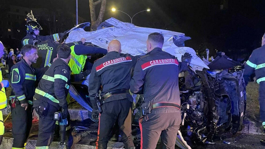 Scontro mortale a Roma, al vaglio video per chiarire dinamica