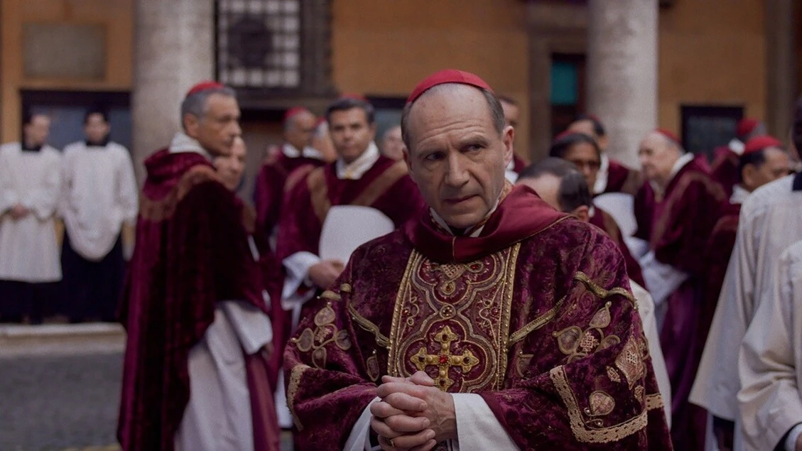 Conclave, il film di Berger al top su Sky Cinema e in home video
