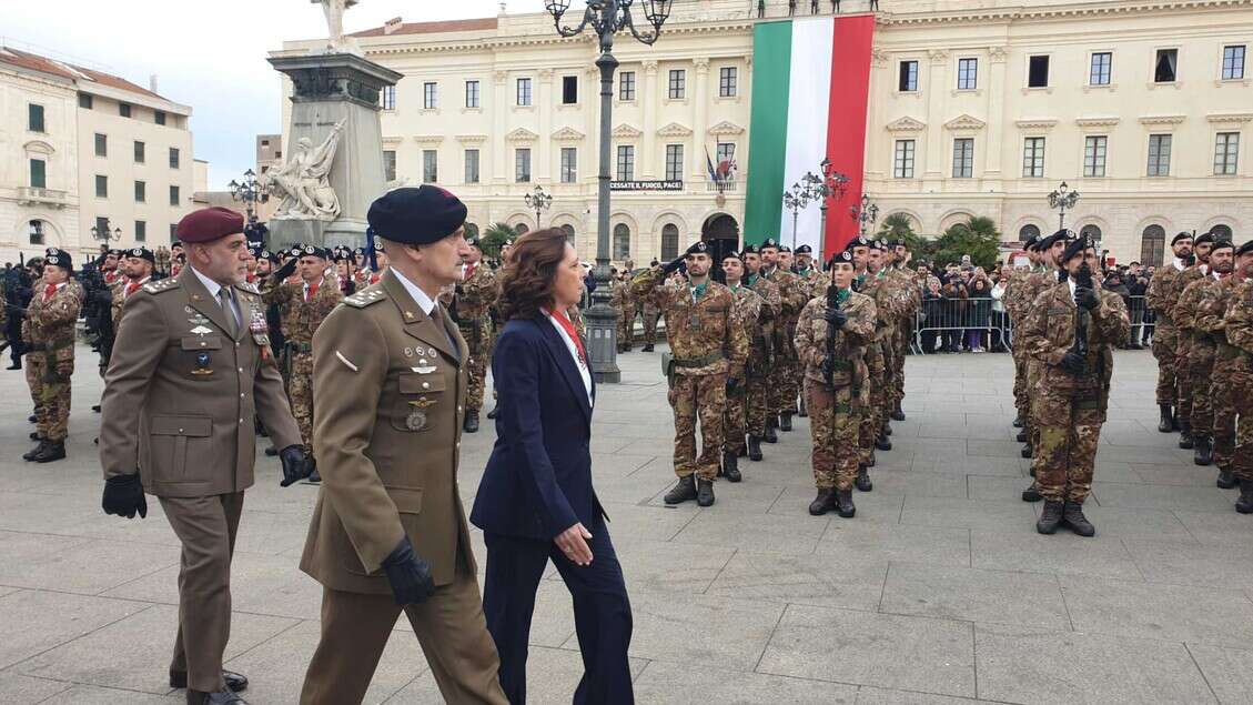 Sassari celebra ritorno della Brigata da missione in Libano